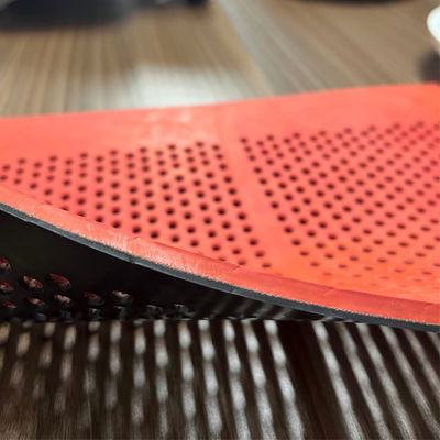 শুকনো এবং ভেজা স্ক্রিনিংয়ের জন্য আয়তক্ষেত্রাকার ছিদ্রযুক্ত 8 মিমি অ্যান্টি-ক্লগ রাবার স্ক্রিন ম্যাট