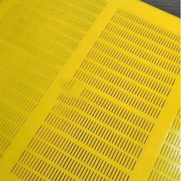 পোশাক-প্রতিরোধী WS 85 ওপেন-কাস্ট পলিউরেথেন স্ক্রিন প্যানেল 305x305mm রেল সিট মাউন্ট কয়লা প্রক্রিয়াকরণের জন্য